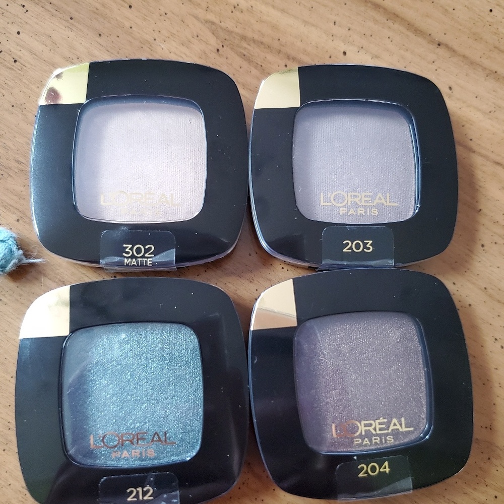 Bundle 86 4 loreal eyeshadow singles new